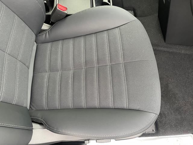 �y���z�K���o�[����X�́u�g�C�U��X�E�x�r�[�U��X����v�̂����ׂ�B�u�W���C�t���z���_����X����v�̓��H�����񂾖ڂ̑O�ł��I�݂Ȃ��܂̂��ԑI�т̂���`���������Ă��������I