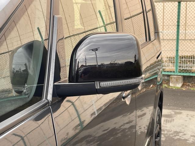 �y���z�K���o�[����X�́u�g�C�U��X�E�x�r�[�U��X����v�̂����ׂ�B�u�W���C�t���z���_����X����v�̓��H�����񂾖ڂ̑O�ł��I�݂Ȃ��܂̂��ԑI�т̂���`���������Ă��������I