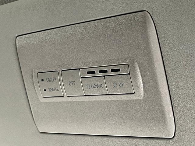 デリカD:5 シャモニー 登録済未使用車 純正11型ナビ 全周囲カメラ 電動リアゲート 追従クルコン ハーフレザー シート・ステアリングヒーター パワーシート BSM LEDヘッド パドルシフト フルセグTV AC100V(52枚目)