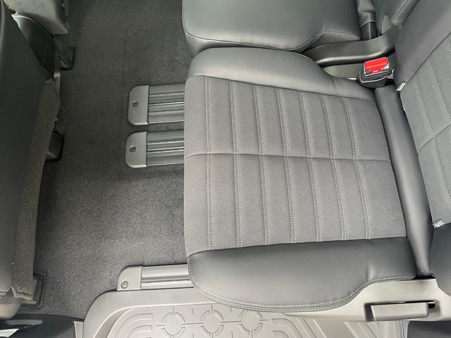 デリカD:5 シャモニー 登録済未使用車 純正11型ナビ 全周囲カメラ 電動リアゲート 追従クルコン ハーフレザー シート・ステアリングヒーター パワーシート BSM LEDヘッド パドルシフト フルセグTV AC100V(61枚目)