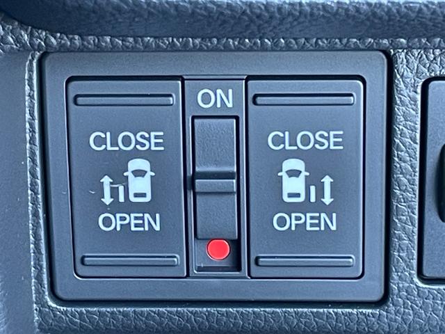 ステップワゴン ｅ：ＨＥＶスパーダ　純正１１．４型ナビ　ホンダセンシング　両側電動ドア　追従クルコン　ハーフレザー　シートヒーター　フルセグＴＶ　Ｂｌｕｅｔｏｏｔｈ　ＤＶＤ再生　コーナーセンサー　衝突被害軽減　ＢＳＭ　ＬＥＤヘッド（11枚目）