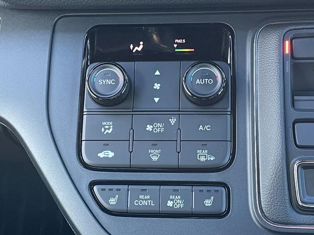 ステップワゴン ｅ：ＨＥＶスパーダ　純正１１．４型ナビ　ホンダセンシング　両側電動ドア　追従クルコン　ハーフレザー　シートヒーター　フルセグＴＶ　Ｂｌｕｅｔｏｏｔｈ　ＤＶＤ再生　コーナーセンサー　衝突被害軽減　ＢＳＭ　ＬＥＤヘッド（36枚目）