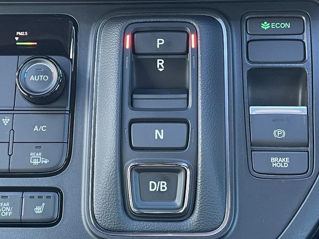 ステップワゴン ｅ：ＨＥＶスパーダ　純正１１．４型ナビ　ホンダセンシング　両側電動ドア　追従クルコン　ハーフレザー　シートヒーター　フルセグＴＶ　Ｂｌｕｅｔｏｏｔｈ　ＤＶＤ再生　コーナーセンサー　衝突被害軽減　ＢＳＭ　ＬＥＤヘッド（37枚目）