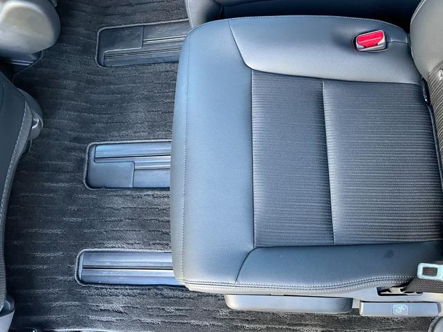 ステップワゴン ｅ：ＨＥＶスパーダ　純正１１．４型ナビ　ホンダセンシング　両側電動ドア　追従クルコン　ハーフレザー　シートヒーター　フルセグＴＶ　Ｂｌｕｅｔｏｏｔｈ　ＤＶＤ再生　コーナーセンサー　衝突被害軽減　ＢＳＭ　ＬＥＤヘッド（58枚目）