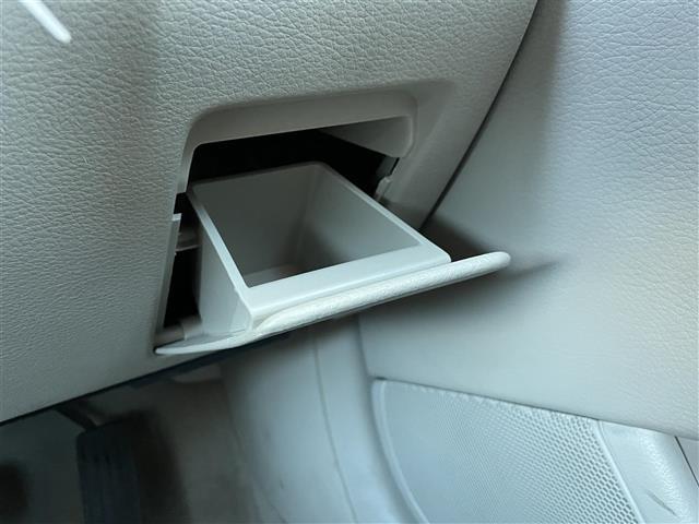 レガシィＢ４ ３．０Ｒ　４ＷＤ　社外ナビ　ＣＤ　ＦＭ／ＡＭ　ドライブレコーダー　ＥＴＣ　クルーズコントロール　運転席パワーシート　シートヒーター　横滑り防止装置◆ＥＣＯモード◆純正フロアマット◆リモコ（38枚目）