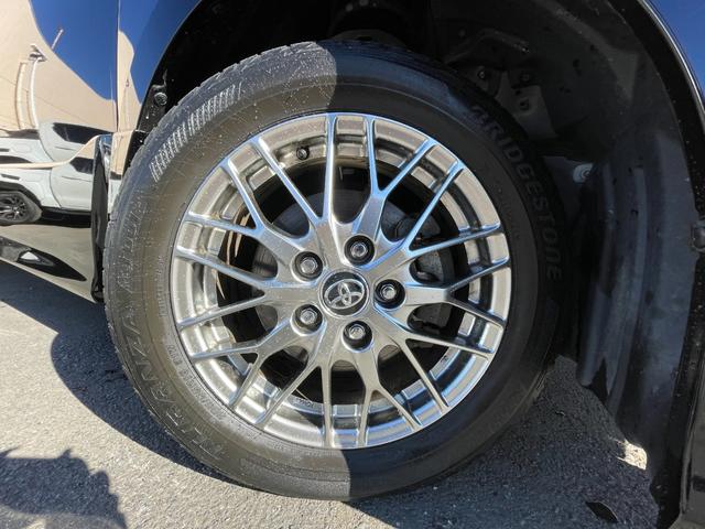 ヴォクシー ハイブリッドＺＳ　煌ＩＩＩ　８インチナビ　バックカメラ　両側パワースライドドア　フルセグＴＶ　ハーフレザーシート　シートヒーター　クルーズコントロール　ＬＥＤヘッドライト　ＥＴＣ　前後ドライブレコーダー　プッシュスタート（18枚目）