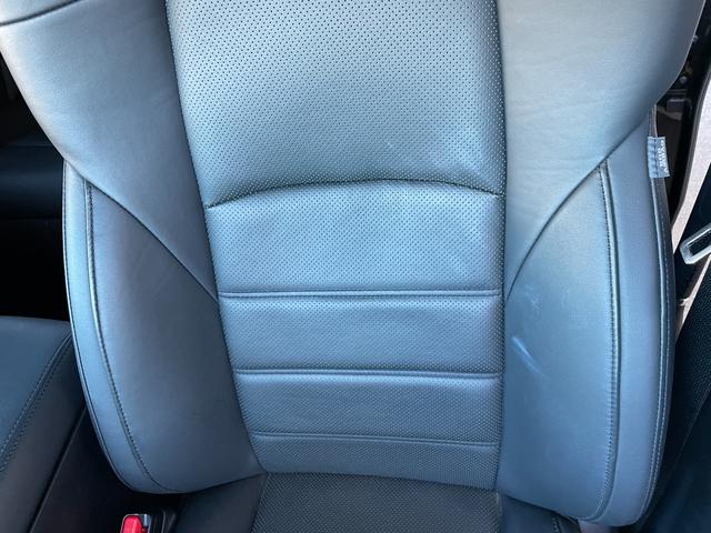 アルファードハイブリッド エグゼクティブラウンジ　メーカーナビ　ツインサンルーフ　天井モニター　全周囲カメラ　黒革シート　ＪＢＬプレミアムサウンド　両側パワースライドドア　レーダークルーズコントロール　クリアランスソナー　パワーシート　シートヒーター（57枚目）