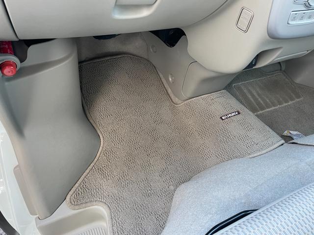 �y���z�K���o�[����X�́u�g�C�U��X�E�x�r�[�U��X����v�̂����ׂ�B�u�W���C�t���z���_����X����v�̓��H�����񂾖ڂ̑O�ł��I�݂Ȃ��܂̂��ԑI�т̂���`���������Ă��������I