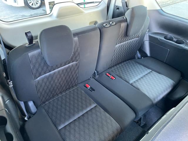 セレナ ｅ－パワー　ハイウェイスターＶ　純正１０インチメモリナビ　ＣＤ／ＤＶＤ／ＢＴ　フルセグＴＶ　エマージェンシーブレーキ　レーンキープアシスト　ブラインドスポットモニター　プロパイロット　前方ドライブレコーダー　両側電動スライドドア（16枚目）