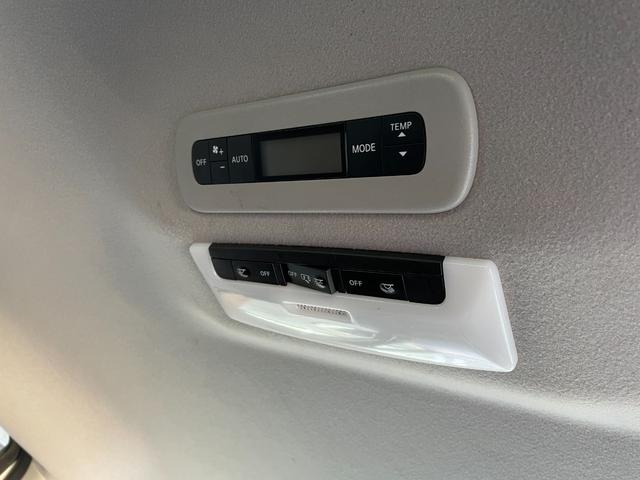 セレナ ｅ－パワー　ハイウェイスターＶ　純正１０インチメモリナビ　ＣＤ／ＤＶＤ／ＢＴ　フルセグＴＶ　エマージェンシーブレーキ　レーンキープアシスト　ブラインドスポットモニター　プロパイロット　前方ドライブレコーダー　両側電動スライドドア（23枚目）