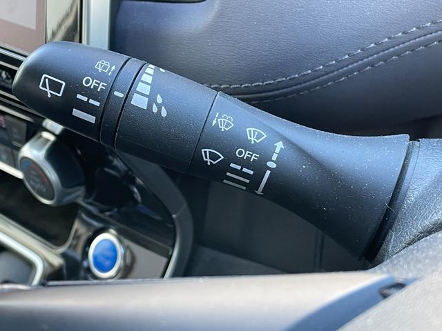 セレナ ｅ－パワー　ハイウェイスターＶ　純正１０インチメモリナビ　ＣＤ／ＤＶＤ／ＢＴ　フルセグＴＶ　エマージェンシーブレーキ　レーンキープアシスト　ブラインドスポットモニター　プロパイロット　前方ドライブレコーダー　両側電動スライドドア（30枚目）