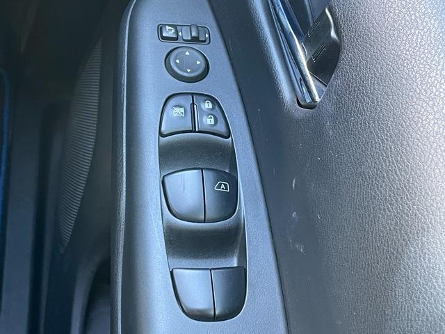 セレナ ｅ－パワー　ハイウェイスターＶ　純正１０インチメモリナビ　ＣＤ／ＤＶＤ／ＢＴ　フルセグＴＶ　エマージェンシーブレーキ　レーンキープアシスト　ブラインドスポットモニター　プロパイロット　前方ドライブレコーダー　両側電動スライドドア（32枚目）