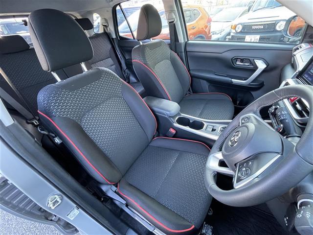 ライズ Ｚ　純正ナビ　フルセグ　パノラミックビューモニター　レーダークルーズコントロール　ドライブレコーダー　クリアランスソナープリクラッシュセーフティシステム　シートヒーター　ＨＤＭＩ入力端子　ＥＴＣ２．０（11枚目）