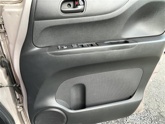 N-BOX G SSパッケージ 純正ナビ バックカメラ 両側パワスラ ETC TCS CTBA ECON ヘッドライトレベライザー 電格ミラー ステアリングスイッチ 純正AW 純正フロアマット ドアバイザー プッシュスタート(27枚目)