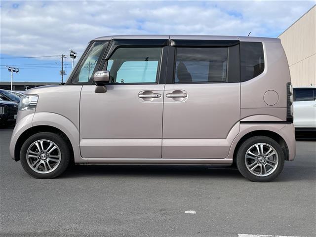 N-BOX G SSパッケージ 純正ナビ バックカメラ 両側パワスラ ETC TCS CTBA ECON ヘッドライトレベライザー 電格ミラー ステアリングスイッチ 純正AW 純正フロアマット ドアバイザー プッシュスタート(39枚目)