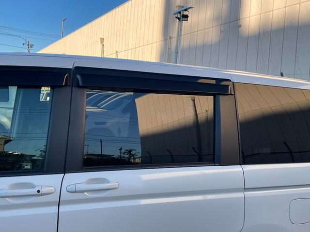 �y���z�K���o�[����X�́u�g�C�U��X�E�x�r�[�U��X����v�̂����ׂ�B�u�W���C�t���z���_����X����v�̓��H�����񂾖ڂ̑O�ł��I�݂Ȃ��܂̂��ԑI�т̂���`���������Ă��������I