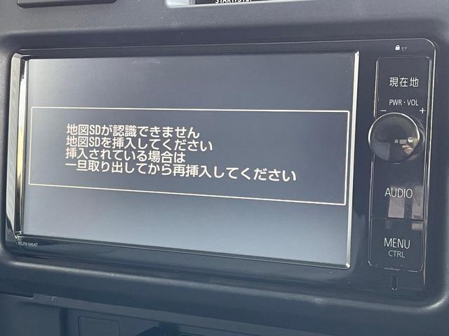 バン　純正ナビ　フルセグＴＶ　ＣＤ／ＤＶＤ再生　Ｂｌｕｅｔｏｏｔｈ接続　デフロック　キーレス　電動格納ミラー　ヘッドライトレベライザー　リアラダー　ルーフラック(4枚目)