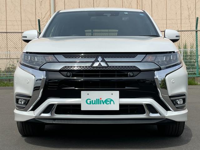 アウトランダーＰＨＥＶ Ｇプレミアムパッケージ　純正ナビ　マルチアラウンドモニター　衝突被害軽減ブレーキ　車線逸脱警報　オートマチックハイビーム　アダプティブクルーズ　後側方車両検知　シートヒーター　パワーシート　ＥＴＣ　電動リアゲート（18枚目）