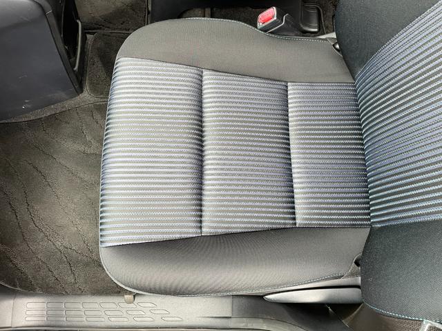 ヴォクシー ＺＳ　純正ナビ　バックカメラ　両側パワースライドドア　ＥＴＣ　プッシュスタート　スマートキー　アイドリングストップ　ＭＴモード付ＡＴ　フルセグＴＶ　純正１６インチＡＷ　ＬＥＤヘッドライト（44枚目）