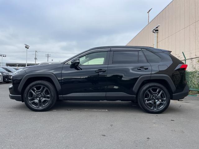 ＲＡＶ４ ハイブリッドアドベンチャー　４ＷＤ　純正ディスプレイオーディオ　フルセグＴＶ　アラウンドビューカメラ　前後ドライブレコーダー　ステアリングヒーター　Ｄ席パワーシート　運転席／助手席シートヒーター　トヨタセーフティセンス　ＥＴＣ（68枚目）