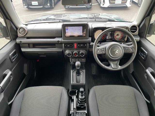 ジムニーシエラ JC ワンオーナー 4WD ストラーダナビ フルセグTV CD/DVD再生 衝突軽減ブレーキ ヒルディセントコントロール デュアルセンサーブレーキサポート クルーズコントロール ETC ステアリングスイッチ(3枚目)