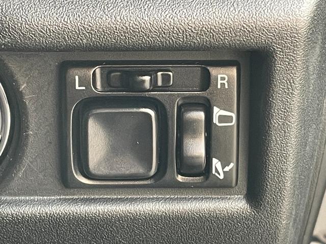 ジムニーシエラ JC ワンオーナー 4WD ストラーダナビ フルセグTV CD/DVD再生 衝突軽減ブレーキ ヒルディセントコントロール デュアルセンサーブレーキサポート クルーズコントロール ETC ステアリングスイッチ(29枚目)