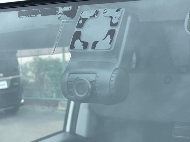 ＦＪクルーザー ベースグレード　４ＷＤ　純正ナビ　ＴＶ　ＣＤ／ＤＶＤ　Ｂｌｕｅｔｏｏｔｈ　バックモニター　クリアランスソナー　ＥＴＣ　ドライブレコーダー　横滑り防止措置　フォグランプ　ステアリングスイッチ　エアコン　電動格納ミラー（7枚目）