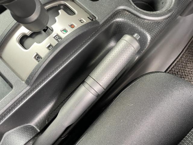 ＦＪクルーザー ベースグレード　４ＷＤ　純正ナビ　ＴＶ　ＣＤ／ＤＶＤ　Ｂｌｕｅｔｏｏｔｈ　バックモニター　クリアランスソナー　ＥＴＣ　ドライブレコーダー　横滑り防止措置　フォグランプ　ステアリングスイッチ　エアコン　電動格納ミラー（36枚目）