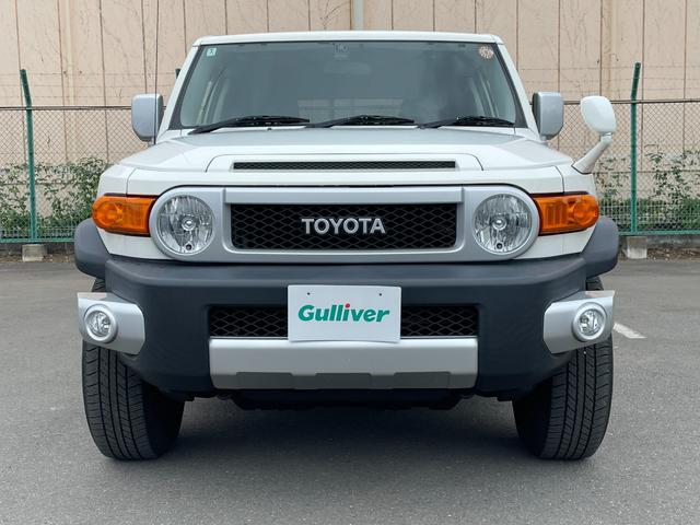 ＦＪクルーザー ベースグレード　４ＷＤ　純正ナビ　ＴＶ　ＣＤ／ＤＶＤ　Ｂｌｕｅｔｏｏｔｈ　バックモニター　クリアランスソナー　ＥＴＣ　ドライブレコーダー　横滑り防止措置　フォグランプ　ステアリングスイッチ　エアコン　電動格納ミラー（63枚目）