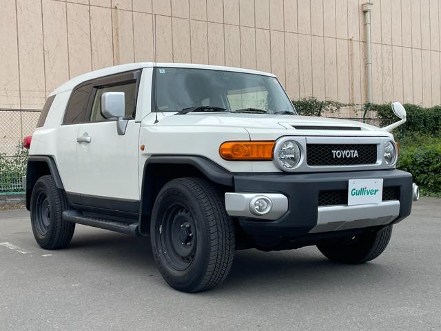 ＦＪクルーザー ベースグレード　４ＷＤ　純正ナビ　ＴＶ　ＣＤ／ＤＶＤ　Ｂｌｕｅｔｏｏｔｈ　バックモニター　クリアランスソナー　ＥＴＣ　ドライブレコーダー　横滑り防止措置　フォグランプ　ステアリングスイッチ　エアコン　電動格納ミラー（64枚目）