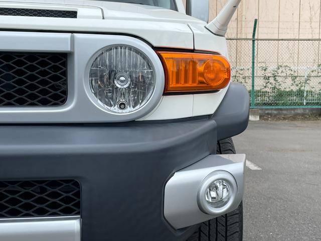 ＦＪクルーザー ベースグレード　４ＷＤ　純正ナビ　ＴＶ　ＣＤ／ＤＶＤ　Ｂｌｕｅｔｏｏｔｈ　バックモニター　クリアランスソナー　ＥＴＣ　ドライブレコーダー　横滑り防止措置　フォグランプ　ステアリングスイッチ　エアコン　電動格納ミラー（76枚目）