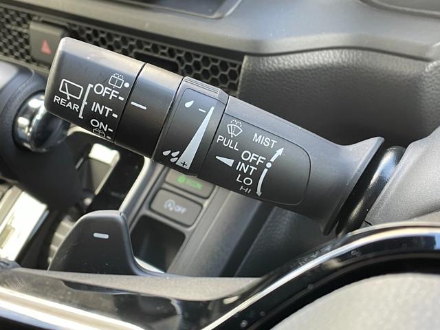 ステップワゴン スパーダ　Ｇａｔｈｅｒｓ純正８型ナビ　フルセグＴＶ　ＣＤ／ＤＶＤ　バックカメラ　追従クルーズ　ＢＳＭ　シートヒーター　両側パワースライドドア　電動リアゲート　ＥＴＣ　ドライブレコーダー　衝突被害軽減ブレーキ（33枚目）