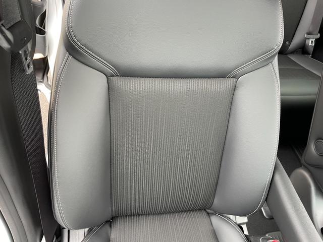 ステップワゴン スパーダ 登録済未使用車 バックカメラ 追従クルーズ ブラインドスポットインフォメーション 前席シートヒーター パワーテールゲート 両側パワースライドドア 全列USBチャージャー 衝突軽減ブレーキ 純正アルミ(41枚目)