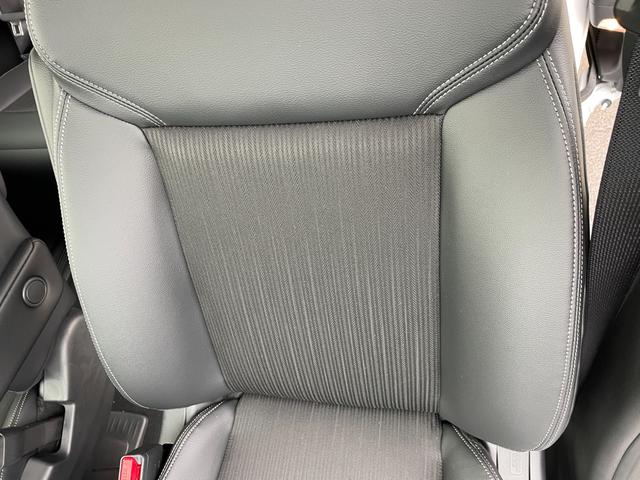 ステップワゴン スパーダ 登録済未使用車 バックカメラ 追従クルーズ ブラインドスポットインフォメーション 前席シートヒーター パワーテールゲート 両側パワースライドドア 全列USBチャージャー 衝突軽減ブレーキ 純正アルミ(46枚目)