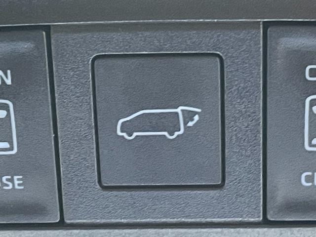 ヴォクシー ハイブリッドS-Z 快適利便パッケージHI 純正10.5型コネクトナビ TV CD/DVD ブラインドスポットモニター 3眼LEDヘッドライト 両側電動ドア ビルトインETC2.0 ハーフレザーシート 追従クルーズ(11枚目)