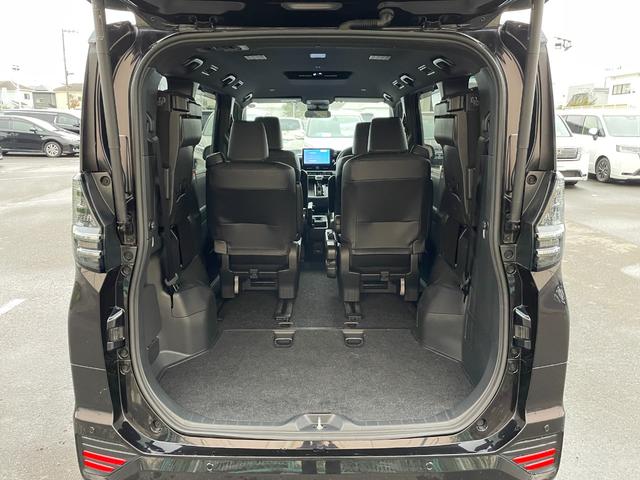 ヴォクシー ハイブリッドS-Z 快適利便パッケージHI 純正10.5型コネクトナビ TV CD/DVD ブラインドスポットモニター 3眼LEDヘッドライト 両側電動ドア ビルトインETC2.0 ハーフレザーシート 追従クルーズ(17枚目)