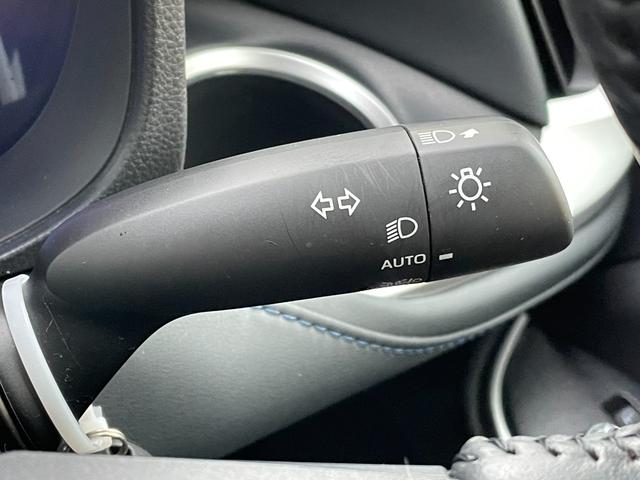 ヴォクシー ハイブリッドS-Z 快適利便パッケージHI 純正10.5型コネクトナビ TV CD/DVD ブラインドスポットモニター 3眼LEDヘッドライト 両側電動ドア ビルトインETC2.0 ハーフレザーシート 追従クルーズ(31枚目)