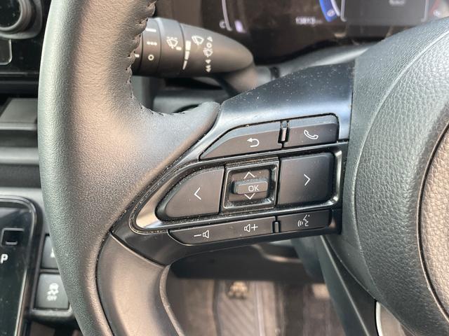 シエンタ 　セーフティセンス　コンフォートパッケージ　純正８インチディスプレイオーディオ　バックモニター　温ハンドル　両側電動ドア　前席シートヒーター　ブラインドスポットモニター　ＥＴＣ　サイドバイザー（13枚目）