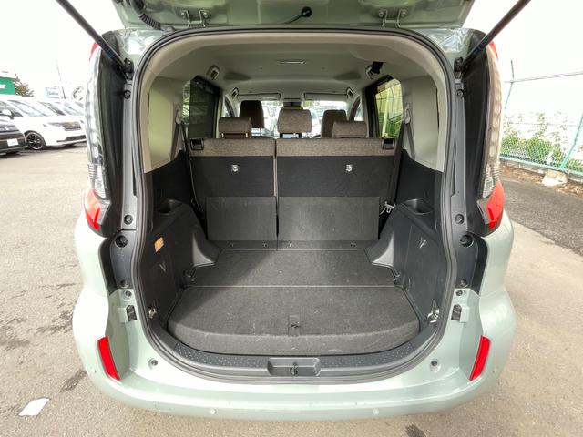 シエンタ 　セーフティセンス　コンフォートパッケージ　純正８インチディスプレイオーディオ　バックモニター　温ハンドル　両側電動ドア　前席シートヒーター　ブラインドスポットモニター　ＥＴＣ　サイドバイザー（16枚目）