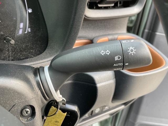 シエンタ 　セーフティセンス　コンフォートパッケージ　純正８インチディスプレイオーディオ　バックモニター　温ハンドル　両側電動ドア　前席シートヒーター　ブラインドスポットモニター　ＥＴＣ　サイドバイザー（29枚目）