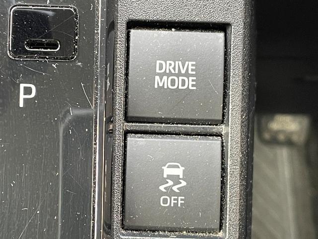 シエンタ 　セーフティセンス　コンフォートパッケージ　純正８インチディスプレイオーディオ　バックモニター　温ハンドル　両側電動ドア　前席シートヒーター　ブラインドスポットモニター　ＥＴＣ　サイドバイザー（32枚目）