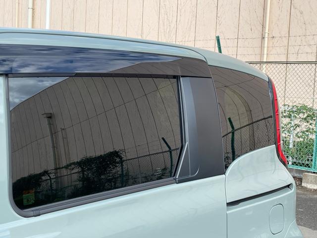 シエンタ 　セーフティセンス　コンフォートパッケージ　純正８インチディスプレイオーディオ　バックモニター　温ハンドル　両側電動ドア　前席シートヒーター　ブラインドスポットモニター　ＥＴＣ　サイドバイザー（65枚目）