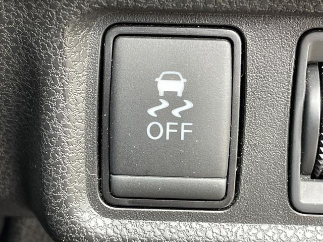 ノート ｅ－パワー　Ｘ　アラウンドビューモニター　デジタルルームミラー　オーディオ　ＦＭ／ＡＭ　エマージェンシーブレーキ　車線逸脱警報　ＥＴＣ　車両検知警報　ドライブレコーダー　オートエアコン　オートライト　スマートキー（12枚目）