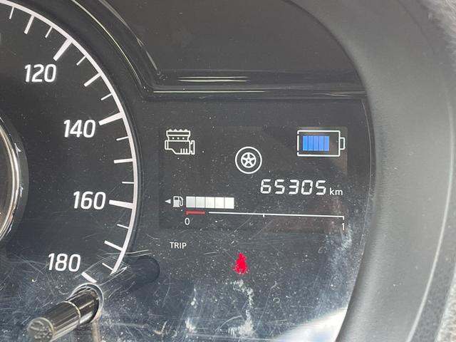 ノート ｅ－パワー　Ｘ　アラウンドビューモニター　デジタルルームミラー　オーディオ　ＦＭ／ＡＭ　エマージェンシーブレーキ　車線逸脱警報　ＥＴＣ　車両検知警報　ドライブレコーダー　オートエアコン　オートライト　スマートキー（22枚目）