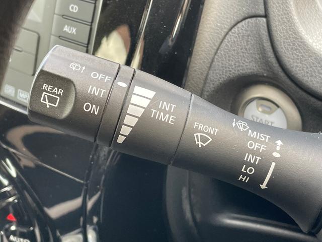 ノート ｅ－パワー　Ｘ　アラウンドビューモニター　デジタルルームミラー　オーディオ　ＦＭ／ＡＭ　エマージェンシーブレーキ　車線逸脱警報　ＥＴＣ　車両検知警報　ドライブレコーダー　オートエアコン　オートライト　スマートキー（26枚目）