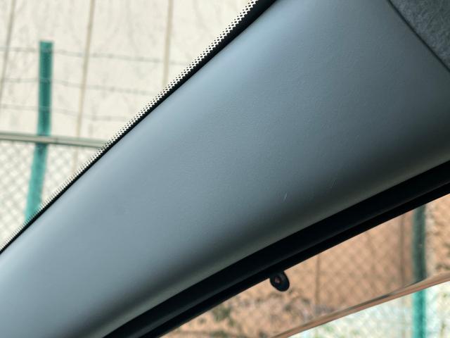 ノート ｅ－パワー　Ｘ　アラウンドビューモニター　デジタルルームミラー　オーディオ　ＦＭ／ＡＭ　エマージェンシーブレーキ　車線逸脱警報　ＥＴＣ　車両検知警報　ドライブレコーダー　オートエアコン　オートライト　スマートキー（33枚目）