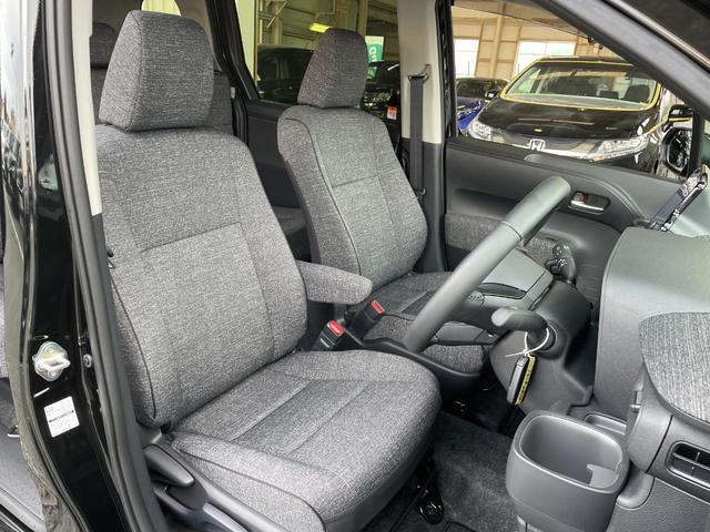 シエンタ Ｚ　純正１０型コネクトナビ　　フルセグＴＶ　アラウンドビューモニター　レーダークルーズコントロール　衝突軽減ブレーキ　ブラインドスポットモニター　両側パワースライドドア　前席シートヒーター　ＥＴＣ２．０（14枚目）