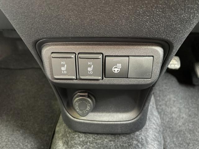 シエンタ Ｚ　純正１０型コネクトナビ　　フルセグＴＶ　アラウンドビューモニター　レーダークルーズコントロール　衝突軽減ブレーキ　ブラインドスポットモニター　両側パワースライドドア　前席シートヒーター　ＥＴＣ２．０（33枚目）