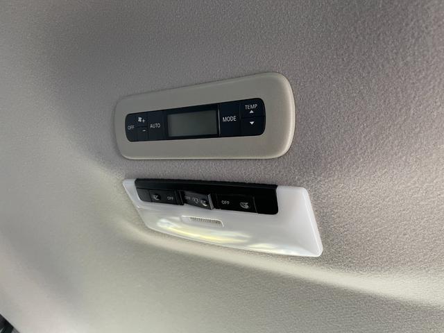 セレナ ｅ－パワー　ハイウェイスターＶ　純正９インチナビ　ＴＶ　アラウンドビュー　インテリジェントルームミラー　前席シートヒーター　ＥＴＣ　ドライブレコーダー　ステアリングヒーター　衝突被害軽減ブレーキ　プロパイロット　コーナーセンサー（23枚目）