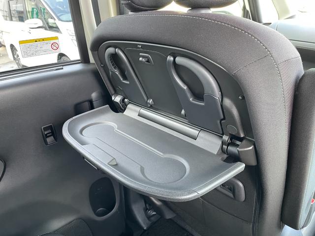 セレナ ｅ－パワー　ハイウェイスターＶ　純正９インチナビ　ＴＶ　アラウンドビュー　インテリジェントルームミラー　前席シートヒーター　ＥＴＣ　ドライブレコーダー　ステアリングヒーター　衝突被害軽減ブレーキ　プロパイロット　コーナーセンサー（24枚目）